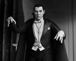 NECA - Universal Monsters - Ultimate Dracula (Carfax Abbey) 7" Action Figure -Deals ZLCCollectibles Store 04815 UNP 4 scaled 1
