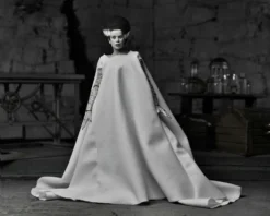 NECA - Universal Monsters Ultimate Bride Of Frankenstein (B&W) 7” Action Figure