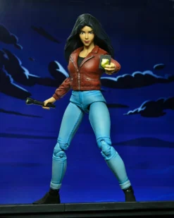 NECA - Gargoyles - Ultimate Eliza Maza (With Brooklyn’s Closed Wings) 7" Action Figure (Pre-Order Ships July) -Deals ZLCCollectibles Store 34506 UNP 8 scaled 1