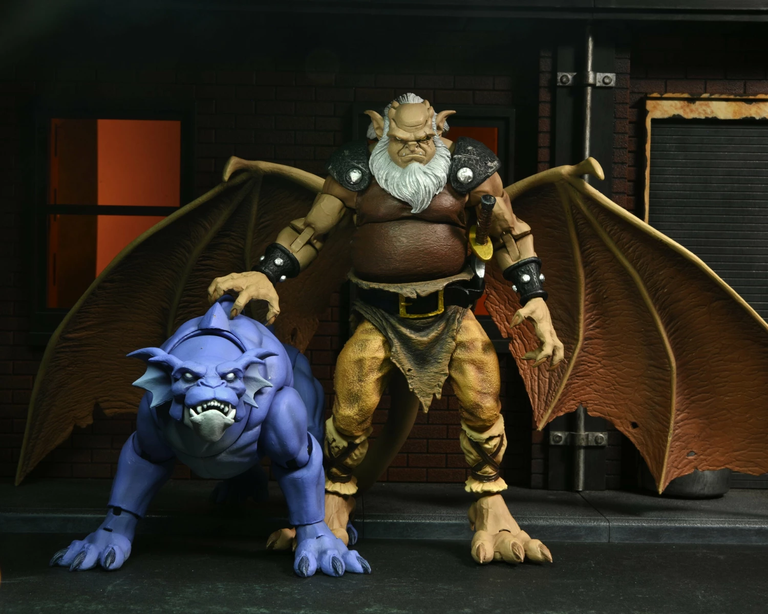 NECA - Gargoyles - Ultimate Hudson 7" Action Figure 14 NECA - Gargoyles - Ultimate Hudson 7" Action Figure - Image 12